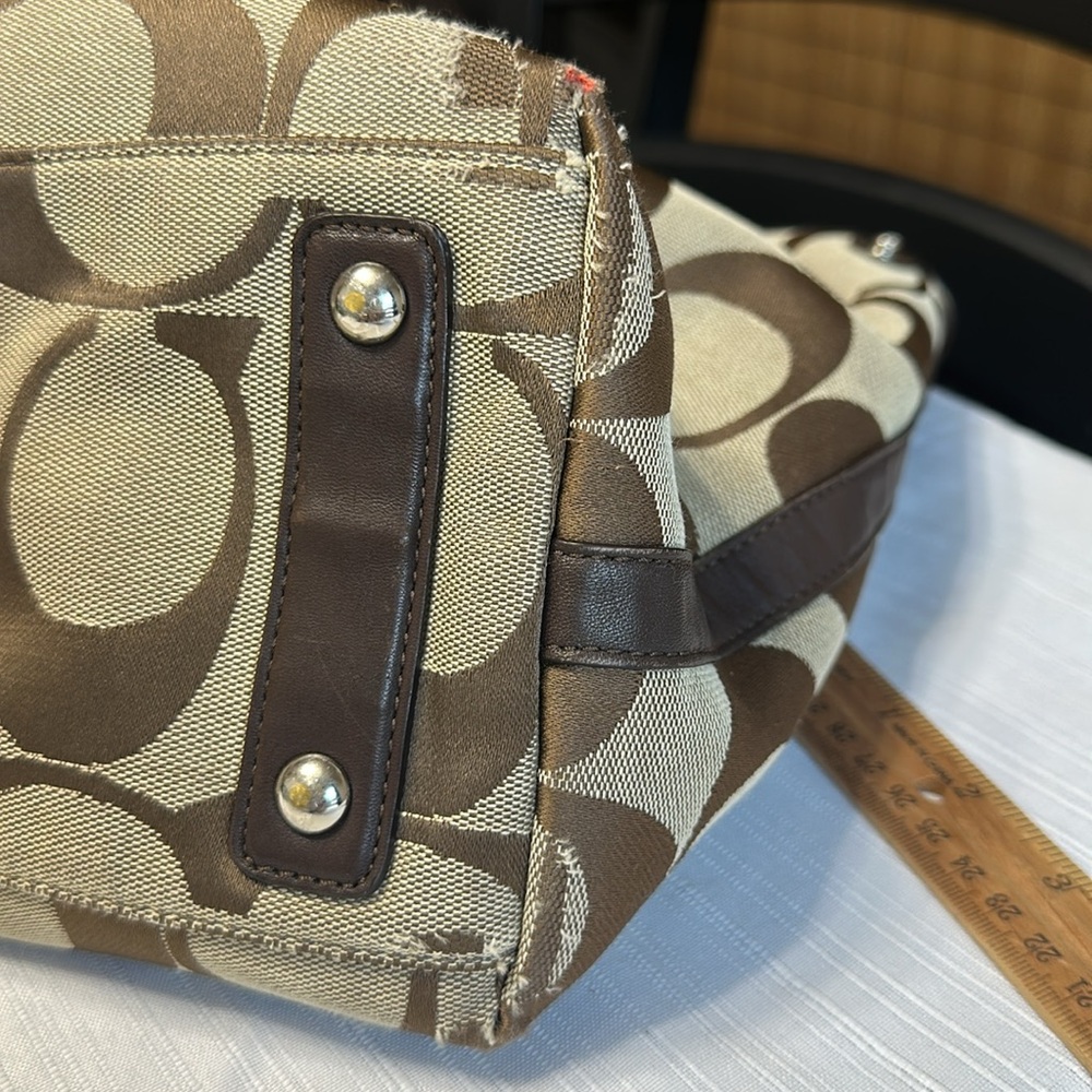 Coach Tote - Picture 4 of 5